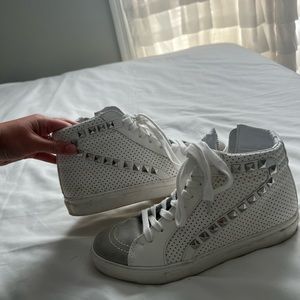 Steve Madden sneakers
